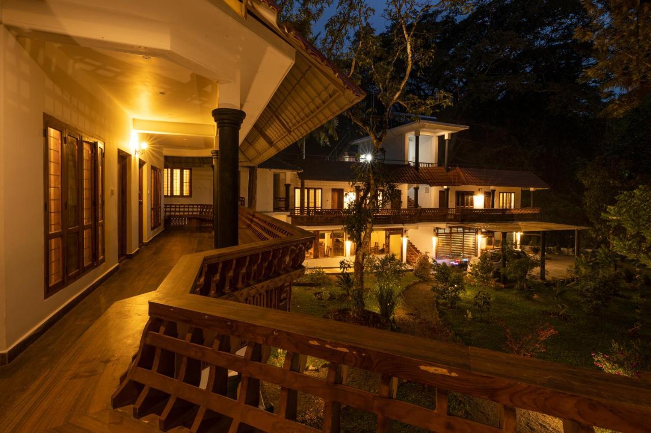 Hotel Avadale Thekkady - Stag Groups Not Allowed Zewnętrze zdjęcie