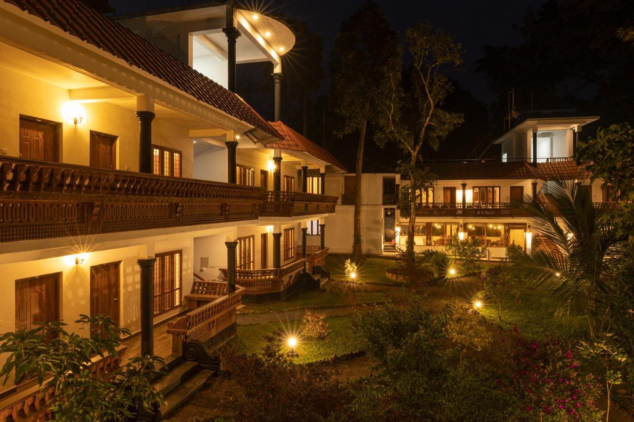 Hotel Avadale Thekkady - Stag Groups Not Allowed Zewnętrze zdjęcie